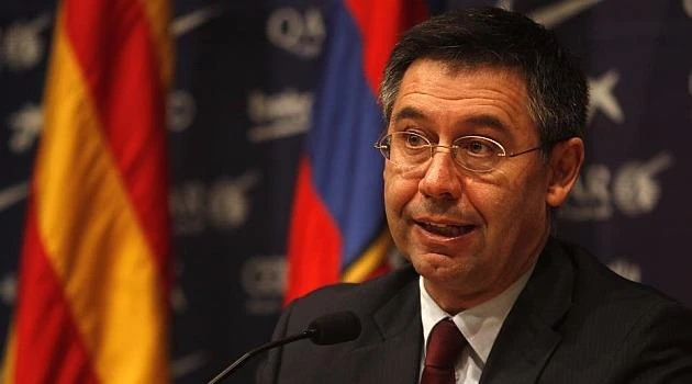 Ông chủ tịch Josep Bartomeu của Barca đã xuống nước xoa dịu Messi