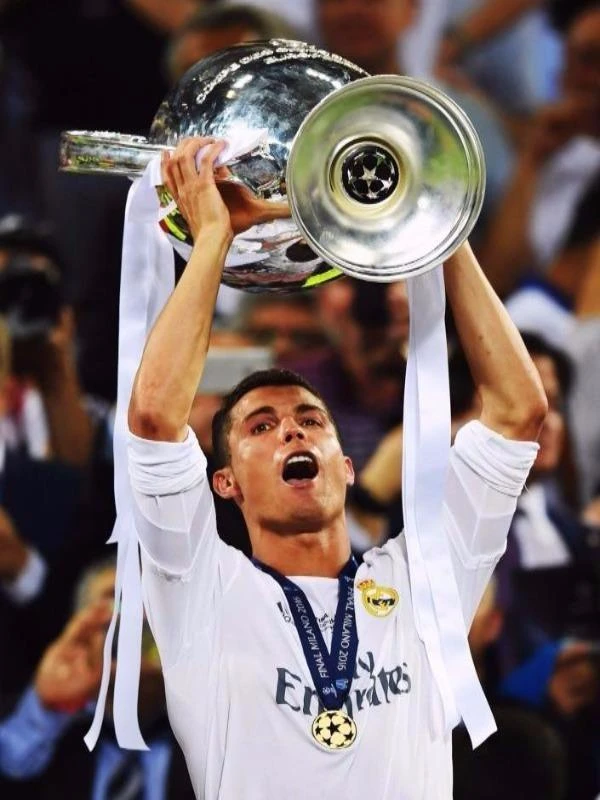 Ronaldo với những thắng lợi cùng đội bóng Real