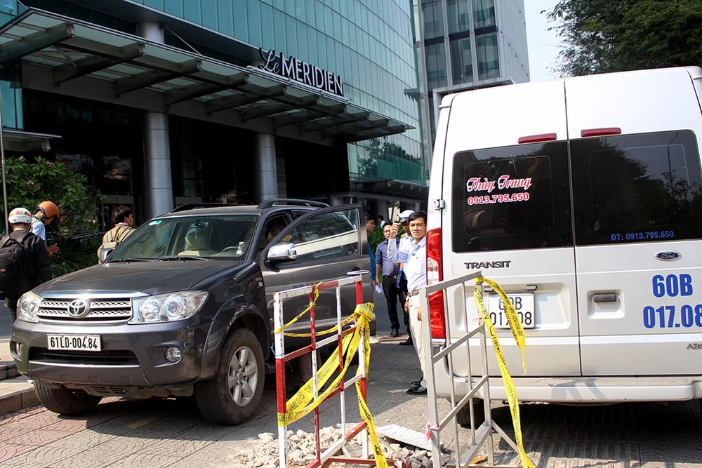 Ông Hải xử lý hàng loạt nhà hàng lấn chiếm vỉa hè ảnh 5