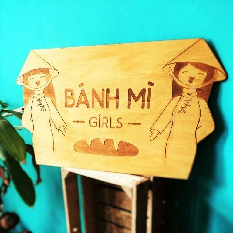 Logo dễ thương của thương hiệu bánh mì do Lê My thành lập.
