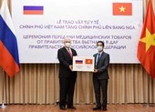 Việt Nam tặng 150.000 khẩu trang giúp Nga phòng chống COVID-19