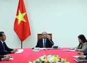 Thủ tướng Nguyễn Xuân Phúc điện đàm với thủ tướng Pháp