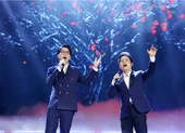 Ca sĩ Trọng Tấn lần đầu song ca với con trai trên sân khấu lớn