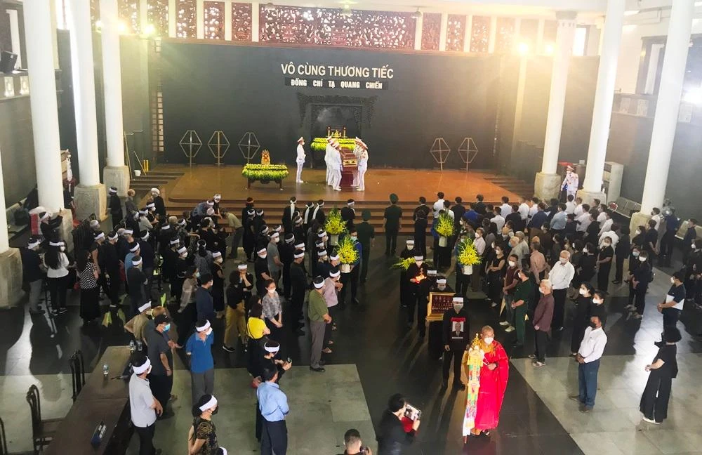 Lễ di quan được tổ chức vào sáng cùng ngày.