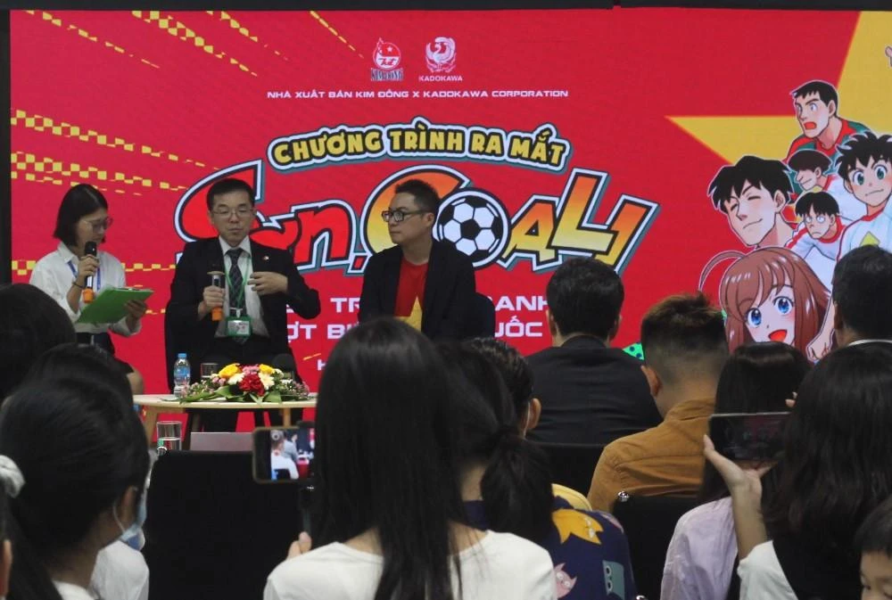 Buổi ra mắt tác phẩm nhận được sự quan tâm của bạn đọc Việt Nam. Ảnh: VT