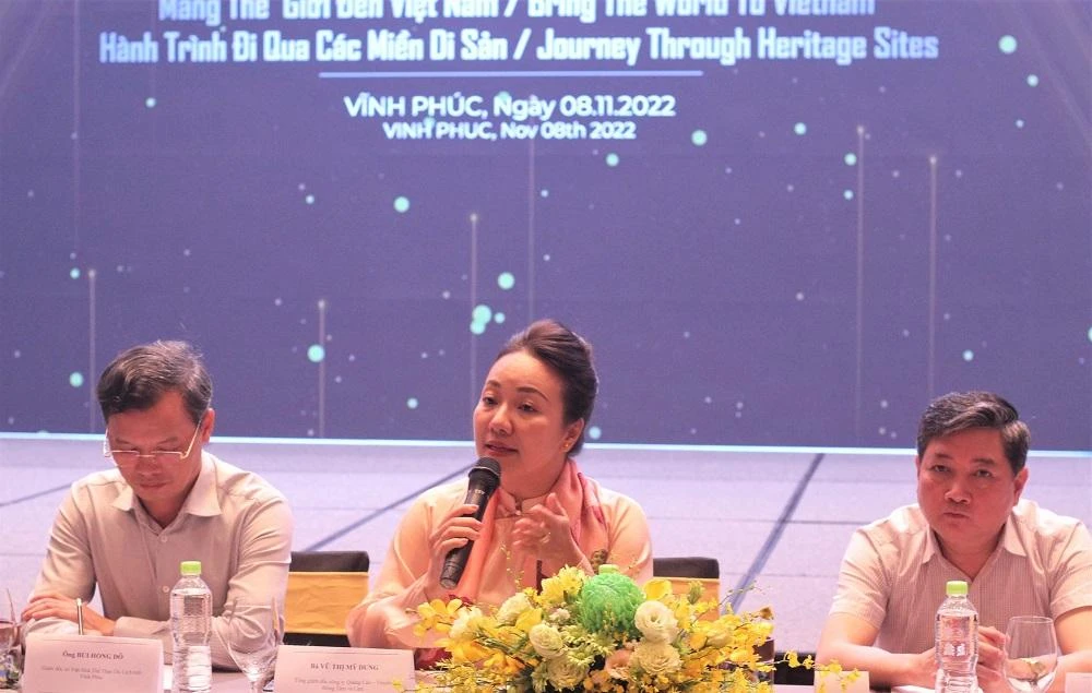 Bà Vũ Thị Mỹ Dung - Tổng Giám đốc Công ty TNHH Quảng cáo và Truyền thông Tấm và Cám trả lời câu hỏi của báo chí. Ảnh; VT Bà Vũ Thị Mỹ Dung - Tổng Giám đốc Công ty TNHH Quảng cáo và Truyền thông Tấm và Cám trả lời câu hỏi của báo chí. Ảnh; VT