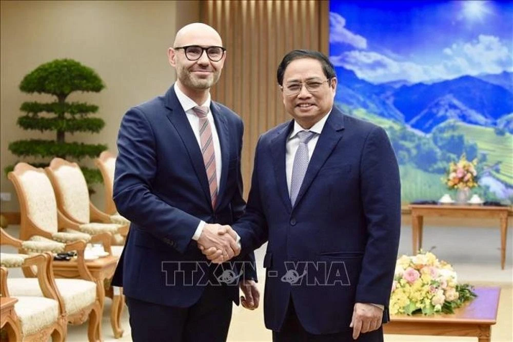 Thủ tướng Phạm Minh Chính tiếp Tổng thư ký Tòa án Trọng tài Thường trực quốc tế Marcin Czepelak. Ảnh: TTXVN