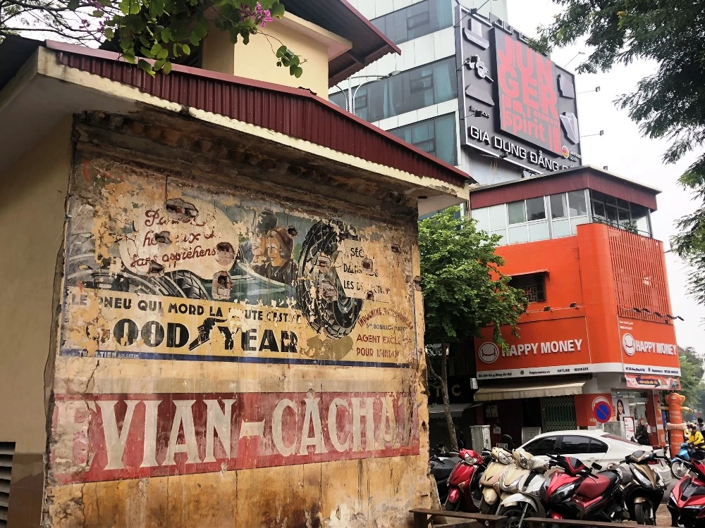 Họa sĩ Nguyễn Thế Sơn cho rằng, đây là một 'Món quà của lịch sử'. Ảnh: VT Họa sĩ Nguyễn Thế Sơn cho rằng, đây là một 'Món quà của lịch sử'. Ảnh: VT