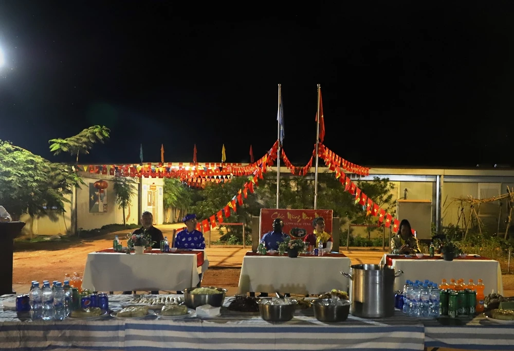 Không khí tết cổ truyền Việt Nam tại Nam Sudan được tái hiện. Ảnh: BVDC 2.4 Không khí tết cổ truyền Việt Nam tại Nam Sudan được tái hiện. Ảnh: BVDC 2.4