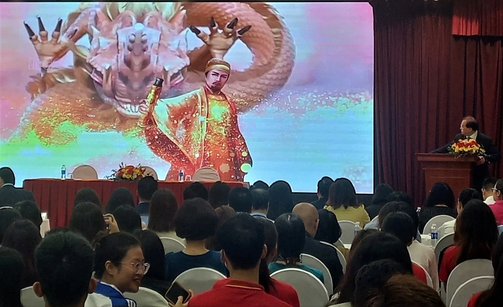 Thứ trưởng Tạ Quang Đông giới thiệu về đề án 'Tứ đại cảnh – Huyền thoại Việt Nam'.