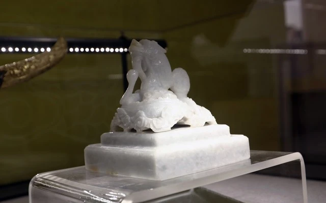 Bảo vật quốc gia: Ấn 'Đại Nam thụ thiên vĩnh mệnh truyền quốc tỷ', niên hiệu Thiệu Trị năm thứ 7 (1847). Ảnh: BVHTTDL.