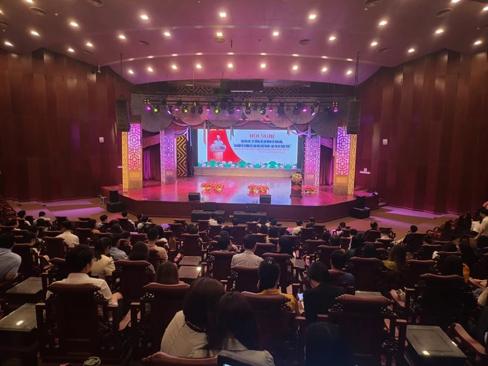 Tại đây đã diễn ra nhiều sự kiện quan trọng của địa phương. Ảnh: Nhà hát dân ca Quan họ Bắc Ninh.