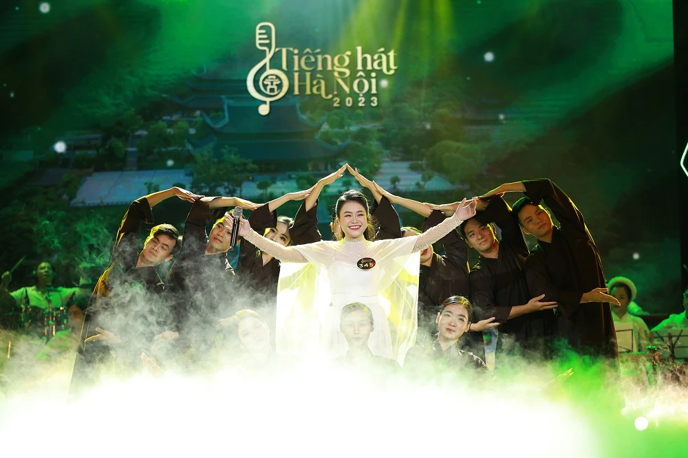tieng-hat-ha-noi-2.jpg