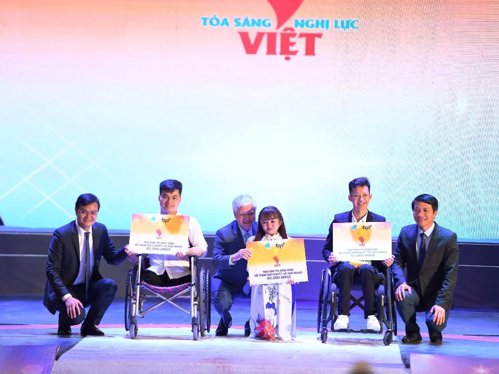 Toả sáng nghị lực Việt