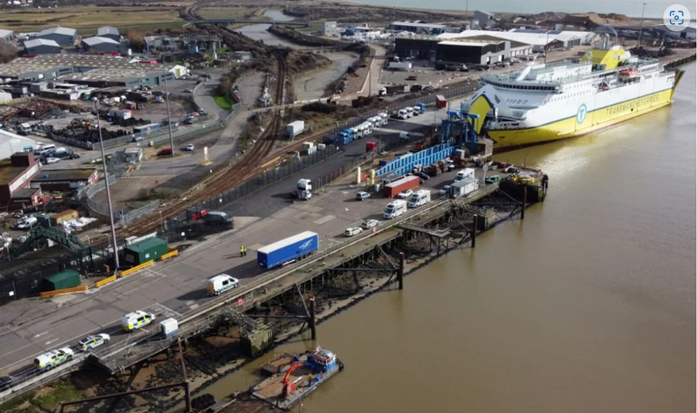 công dân Việt Nam