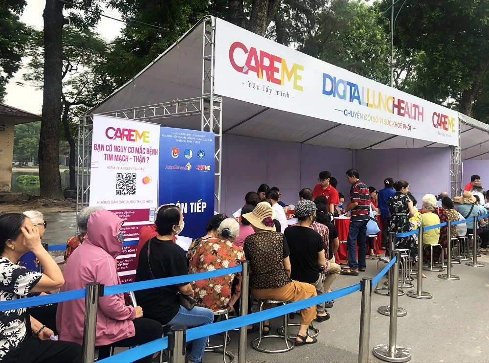 khám tầm soát miễn phí