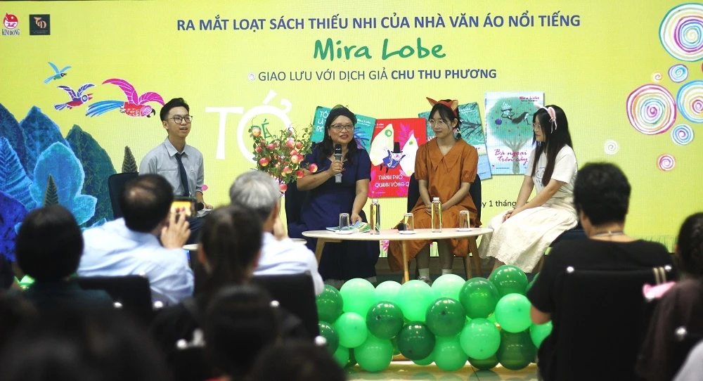 sach-cua-nha-van-ao-noi-tieng-mira-lobe-den-voi-doc-gia-viet-nam-2.JPG