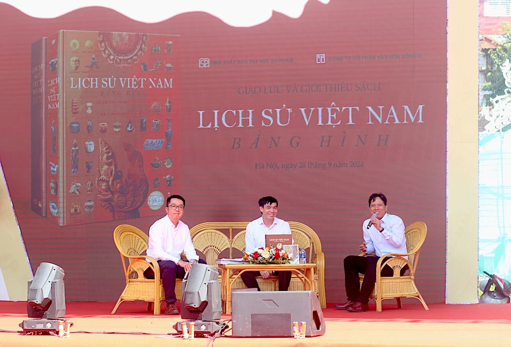 Lịch sử Việt Nam bằng hình