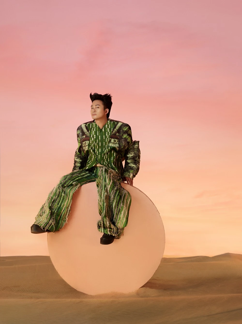 Ca sĩ Tùng Dương