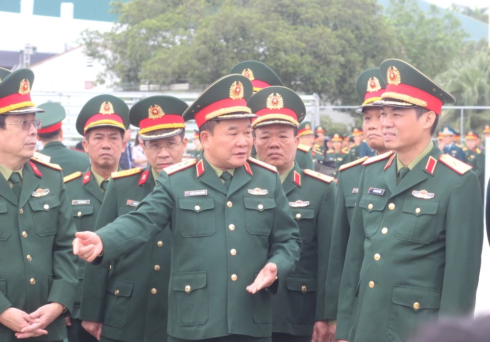 tong-duyet-khai-mac-trien-lam-quoc-phong-quoc-te-viet-nam-2024-9.JPG