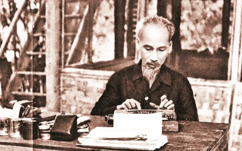 Chủ tịch Hồ Chí Minh