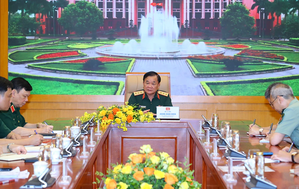 dựng tượng đài,