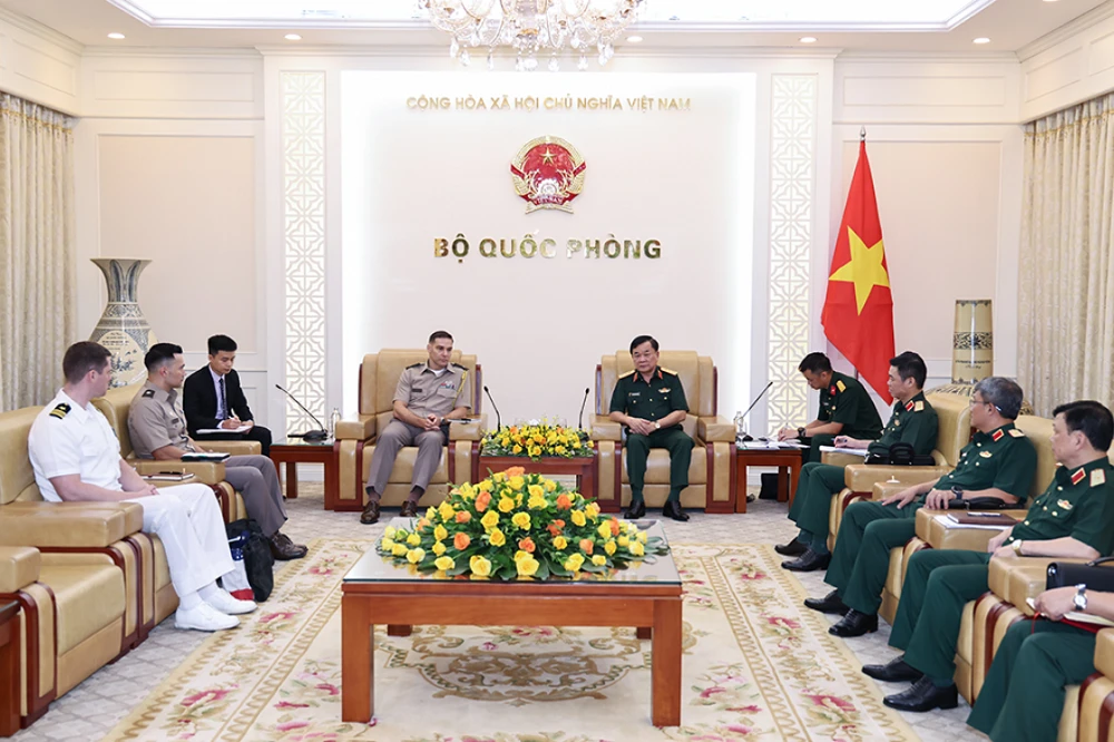 Thứ trưởng Bộ Quốc phòng