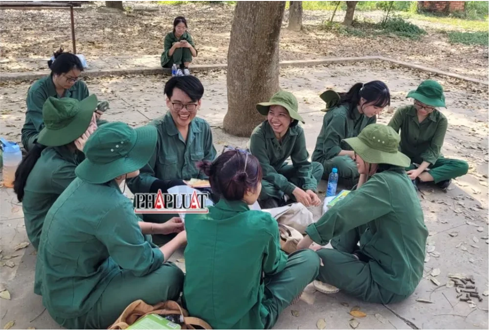 giáo dục quốc phòng