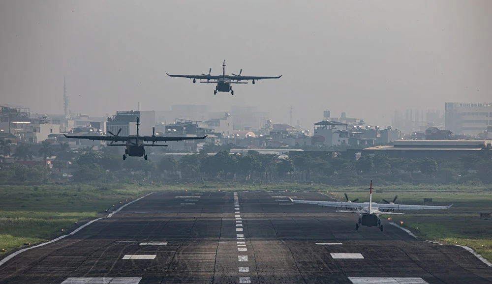 máy bay vận tải Casa