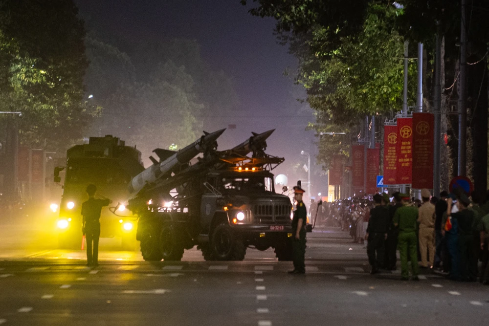 tổng hợp luyện diễu binh