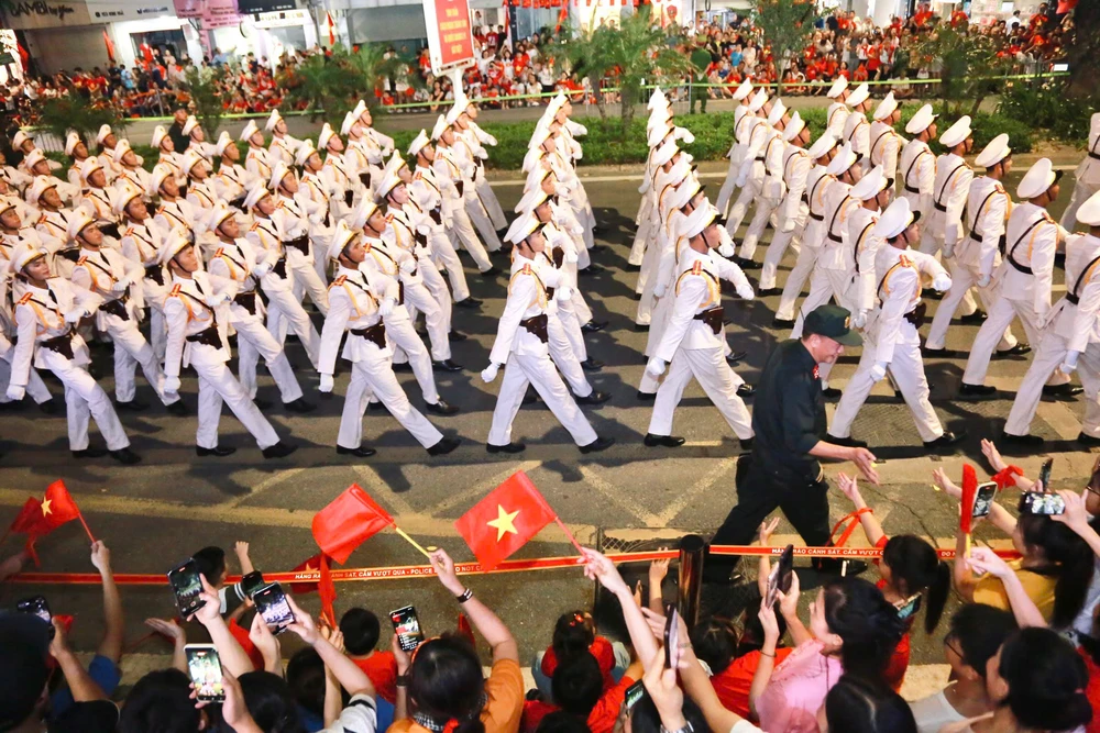 toan-anh-tong-hop-luyen-dieu-binh-dieu-hanh-lan-2-tai-quang-truong-ba-dinh-3.jpg
