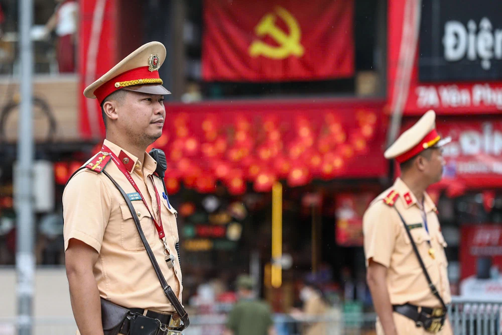 cong-an-ha-noi-to-chuc-cam-duong-khu-vuc-quang-truong-ba-dinh.jpg