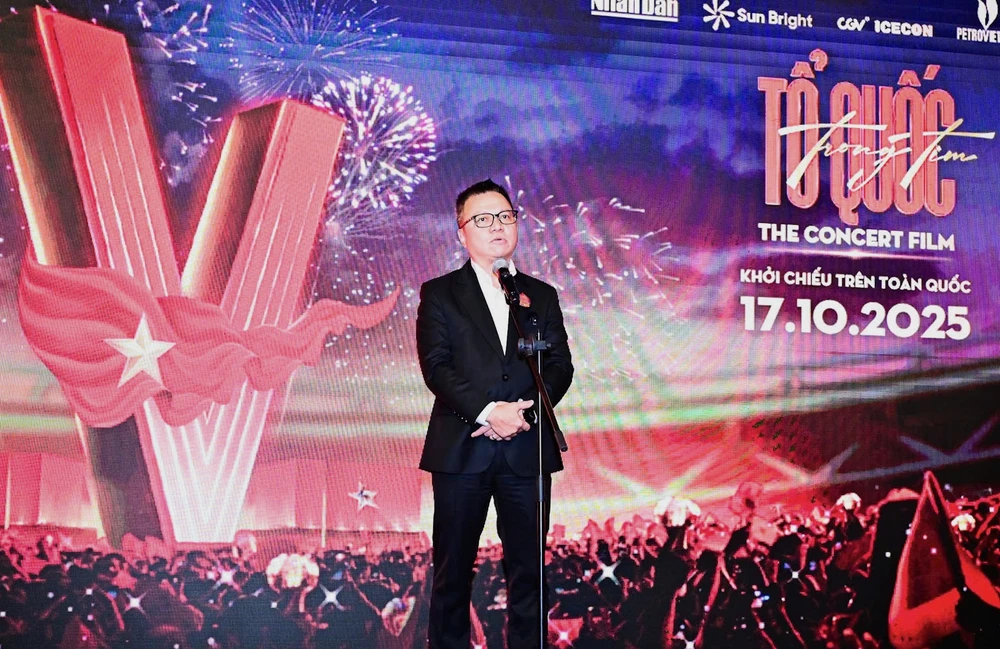 Tổ quốc trong tim