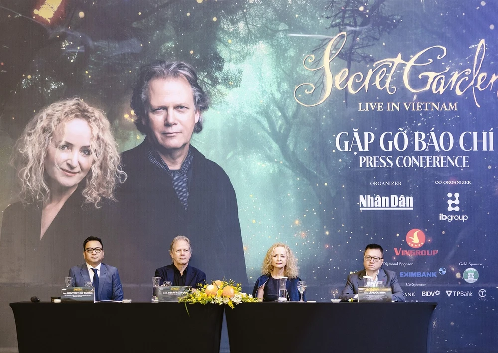 Bộ đôi huyền thoại Secret Garden