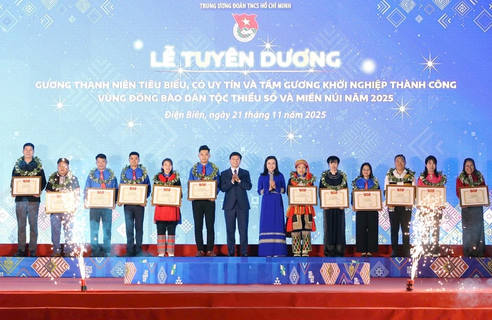 36-guong-thanh-nien-dan-toc-thieu-so-tieu-bieu-duoc-tuyen-duong.jpg