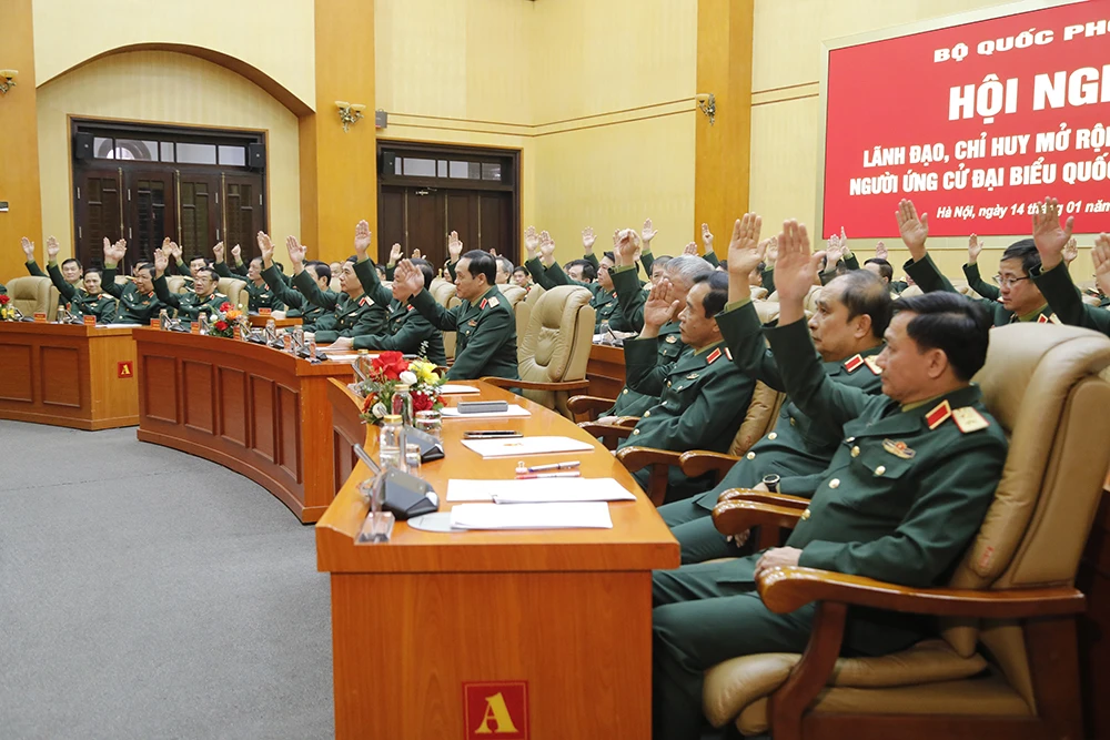 hoi-nghi-bo-quoc-phong-gioi-thieu-dai-tuong-phan-van-giang-ung-cu-dai-bieu-quoc-hoi-khoa-xvi-.crdownload