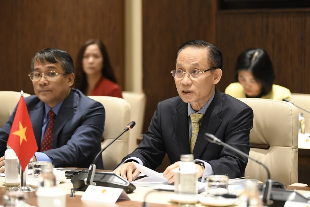 bo-truong-ngoai-giao-viet-nam-trung-quoc-trao-doi-chien-luoc-2.jpg