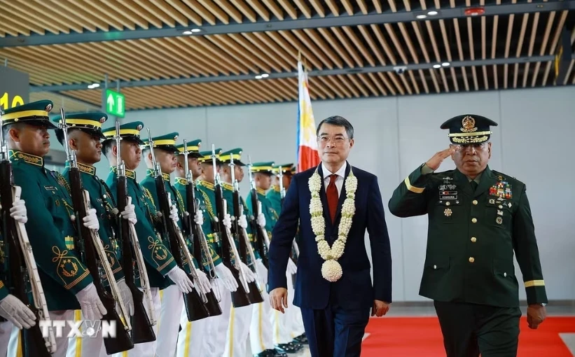 thu-tuong-le-minh-hung-den-philippines-du-hoi-nghi-cap-cao-asean-lan-thu-48-2.jpeg
