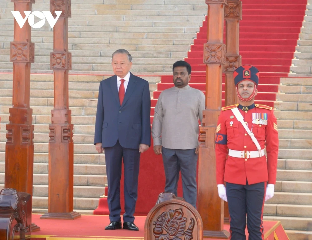 sri-lanka-ban-21-loat-dai-bac-chao-mung-tong-bi-thu-chu-tich-nuoc-to-lam-2.jpg