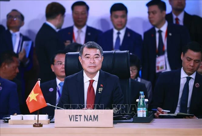 thu-tuong-le-minh-hung-ket-thuc-tot-dep-chuong-trinh-du-hoi-nghi-cap-cao-asean-lan-thu-48.jpg