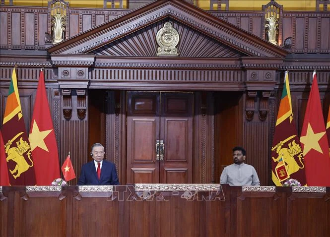tuyen-bo-chung-giua-nuoc-cong-hoa-xa-hoi-chu-nghia-viet-nam-va-nuoc-cong-hoa-xa-hoi-chu-nghia-dan-chu-sri-lanka.jpg