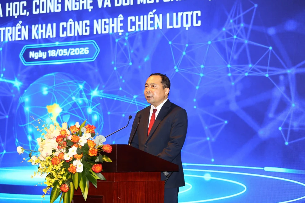 thu-tuong-le-minh-hung-phai-chuyen-tu-tu-duy-lam-cho-co-sang-san-pham-thuc-chat.jpg