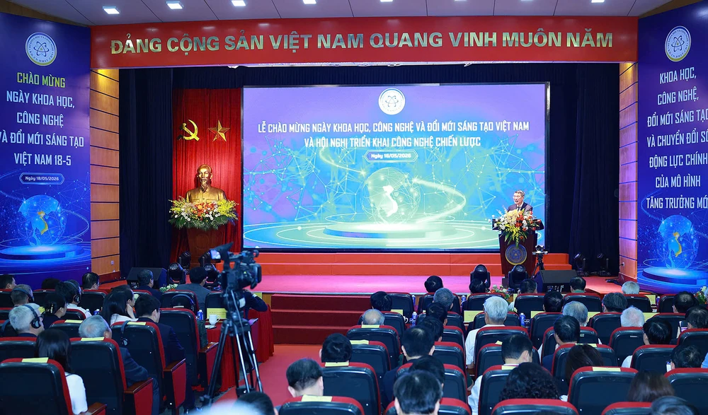 thu-tuong-le-minh-hung-phai-chuyen-tu-tu-duy-lam-cho-co-sang-san-pham-thuc-chat-34.jpg
