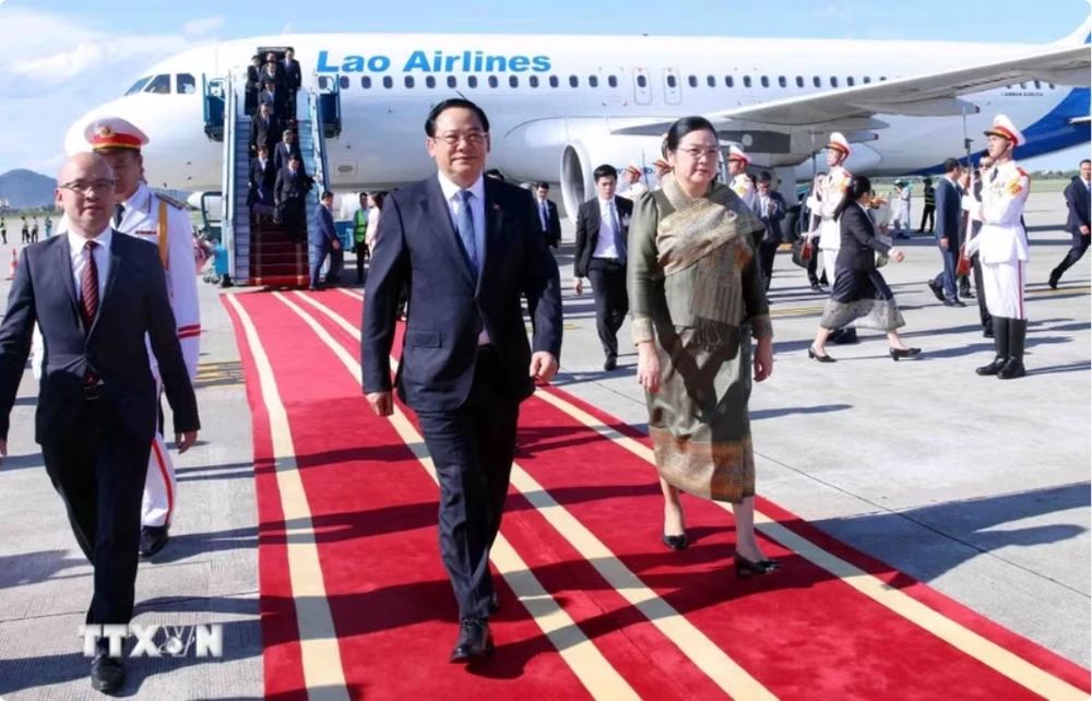 thu-tuong-lao-den-ha-noi-bat-dau-tham-chinh-thuc-viet-nam-va-du-aff-2026.jpeg