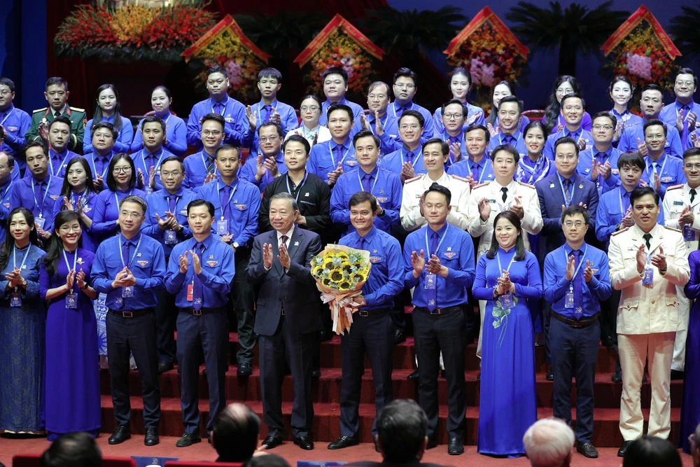 tong-bi-thu-chu-tich-nuoc-dat-nuoc-dang-can-o-thanh-nien-mot-tinh-than-moi-1.jpg