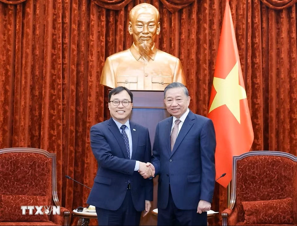 :tong-bi-thu-chu-tich-nuoc-to-lam-tiep-dai-su-han-quoc-tai-viet-nam--2.png