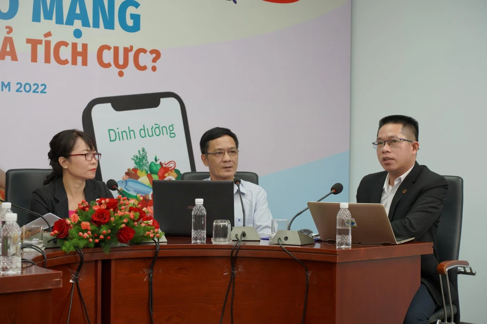 Luật sư Kiều Anh Vũ (bìa phải), Đoàn Luật sư TP.HCM