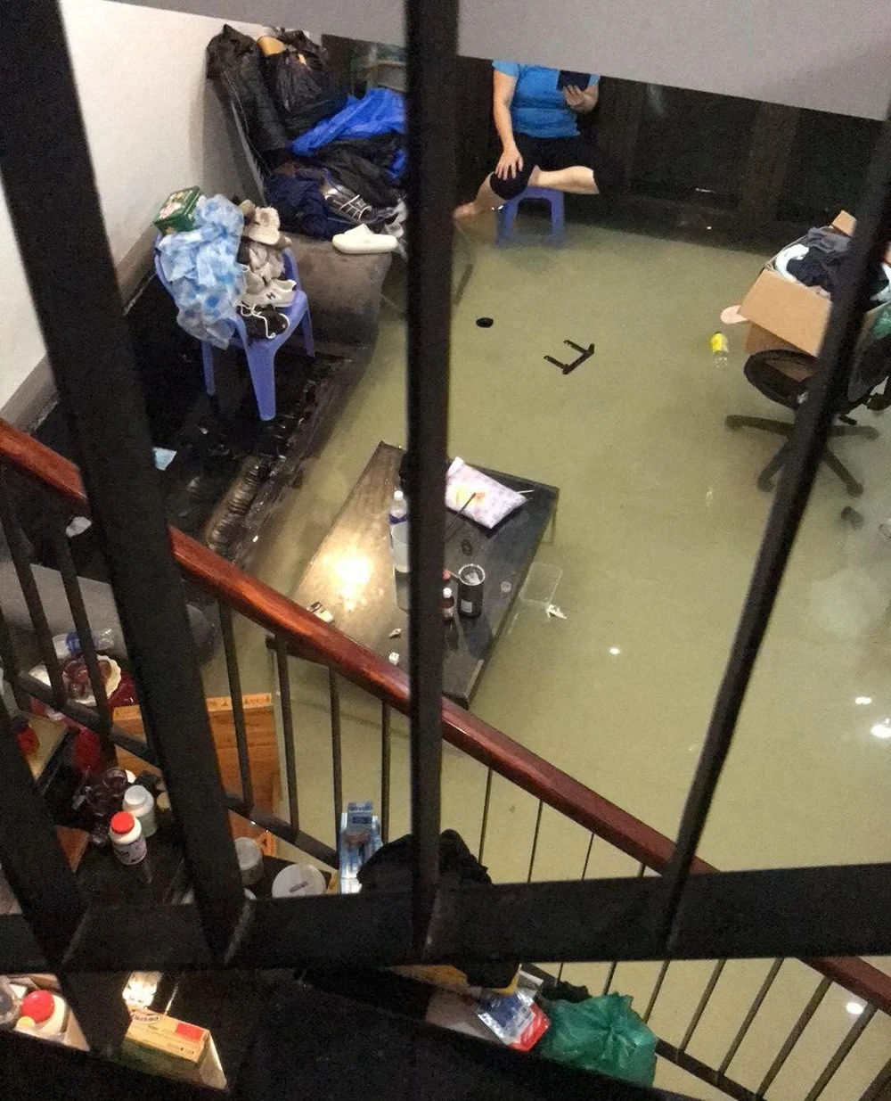 Nhà một người dân nằm trong khu chợ Thanh Bình quận Hải Châu bị ngập nặng chưa từng có. Ảnh: Người dân cung cấp