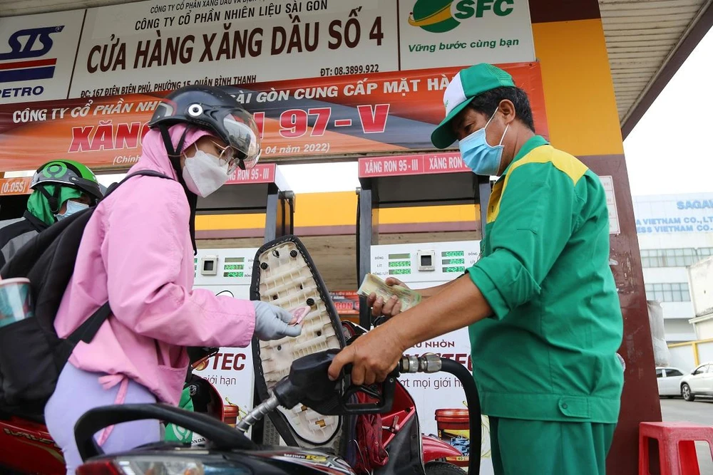 Nhà nước cần tạo hành lang pháp lý an toàn, bảo đảm cạnh tranh công bằng và bảo vệ quyền lợi của người tiêu dùng. Ảnh: Hoàng Giang