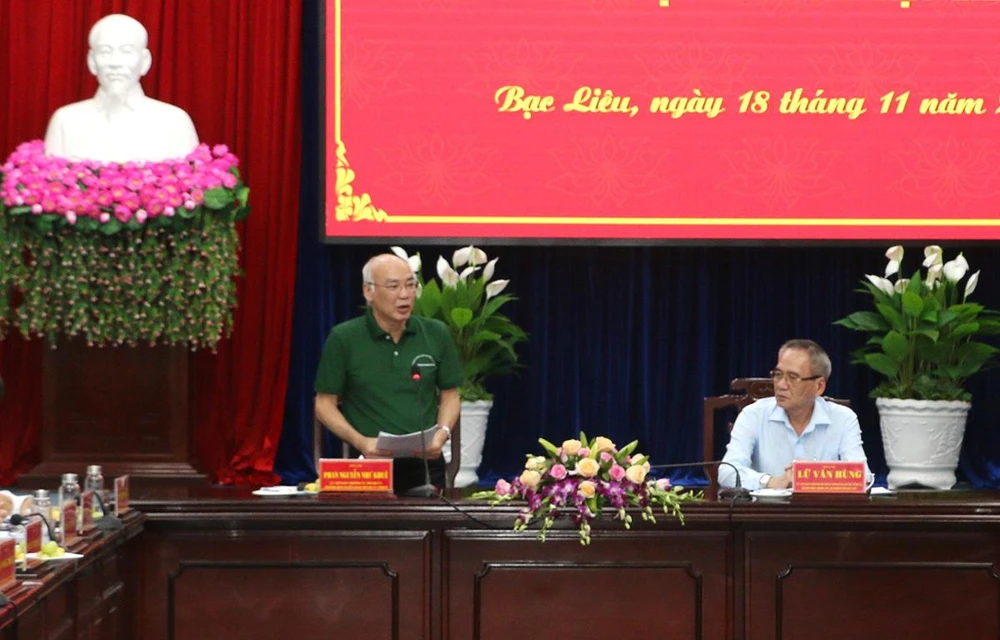 Ông Phan Nguyễn Như Khuê chúc mừng sự phát triển nhanh chóng của tỉnh Bạc Liêu Ông Phan Nguyễn Như Khuê chúc mừng sự phát triển nhanh chóng của tỉnh Bạc Liêu